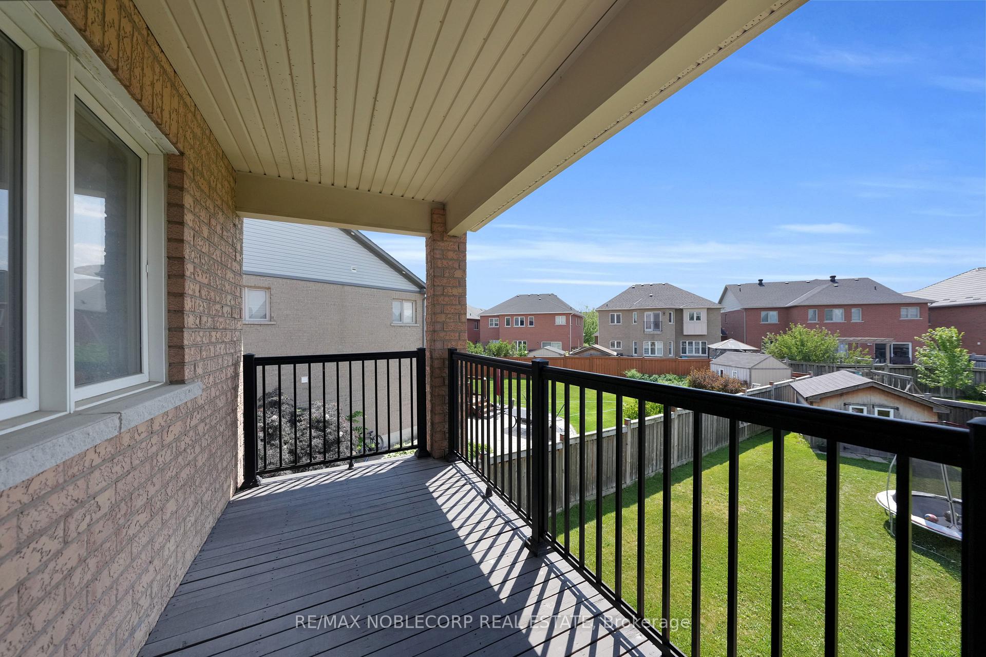 Photo 40 of 48 Monabelle Crescent, Brampton, Vales of Castlemore North — HOMEH