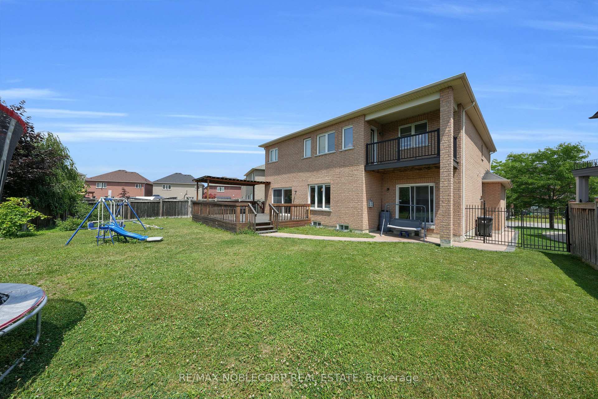 Photo 47 of 48 Monabelle Crescent, Brampton, Vales of Castlemore North — HOMEH