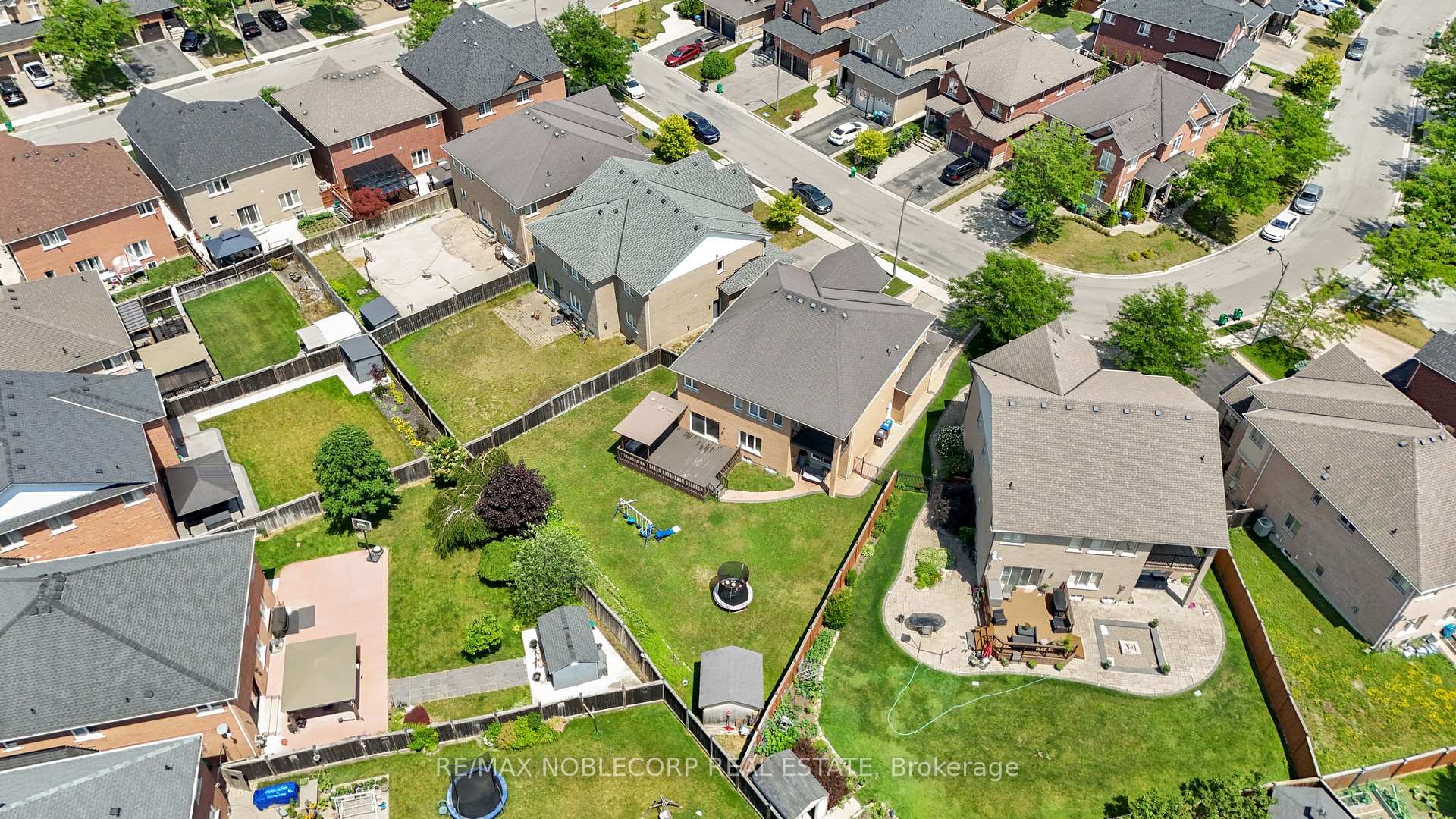 Photo 48 of 48 Monabelle Crescent, Brampton, Vales of Castlemore North — HOMEH