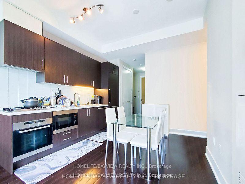 Photo 4 of Unit 924, 39 Queens Quay E, Toronto, Waterfront Communities — HOMEH