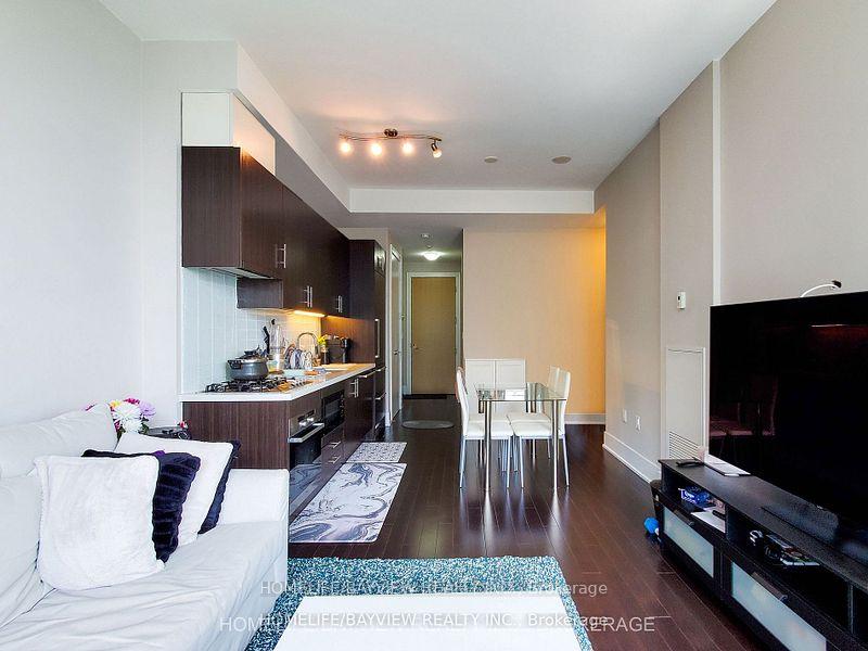 Photo 6 of Unit 924, 39 Queens Quay E, Toronto, Waterfront Communities — HOMEH