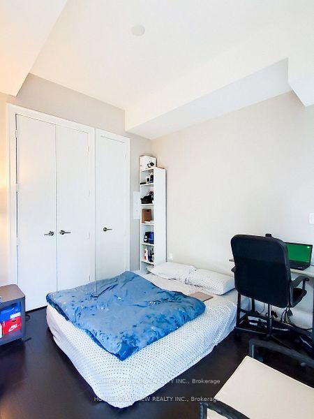 Photo 3 of Unit 924, 39 Queens Quay E, Toronto, Waterfront Communities — HOMEH