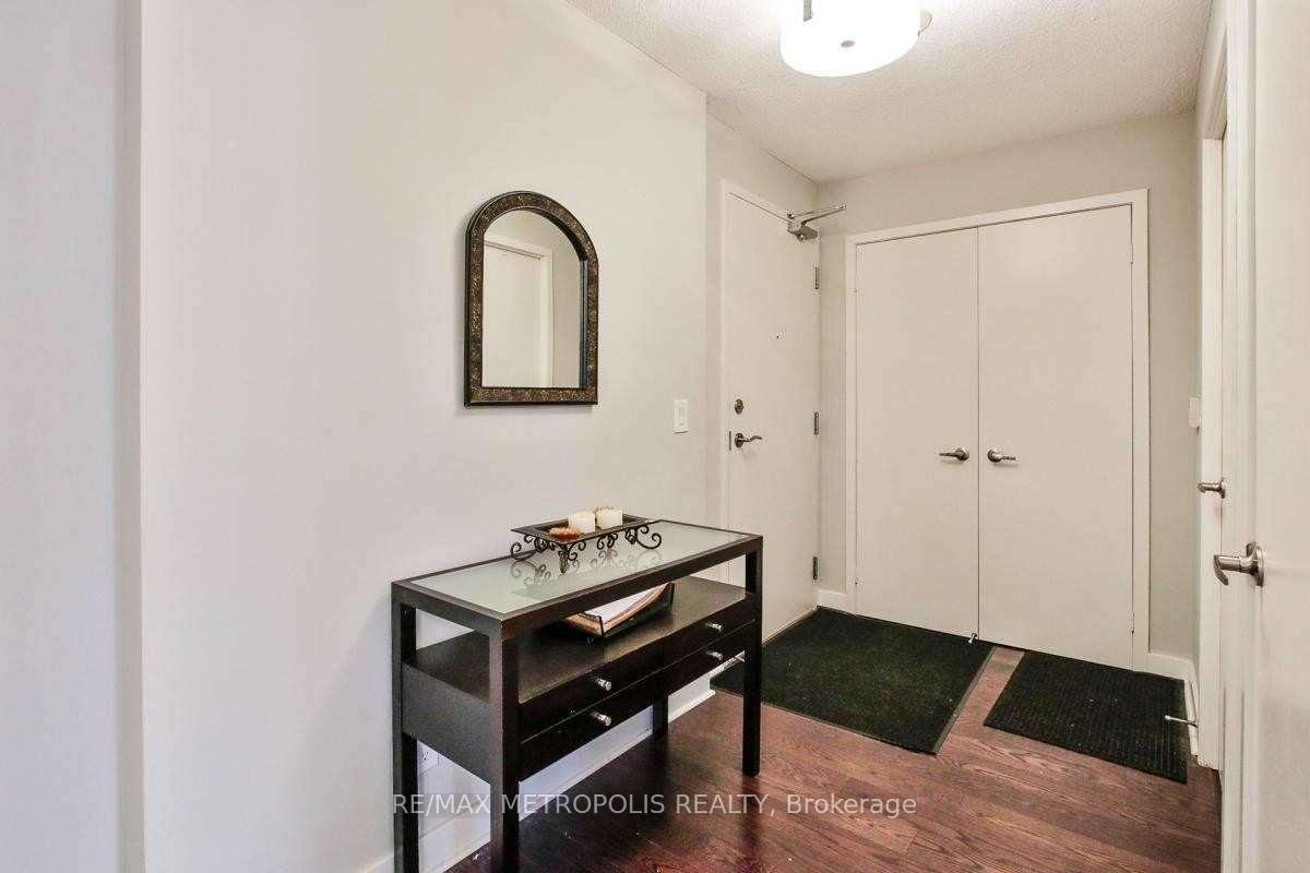 Photo 4 of Unit 1413, 320 Richmond Street E, Toronto, Moss Park — HOMEH
