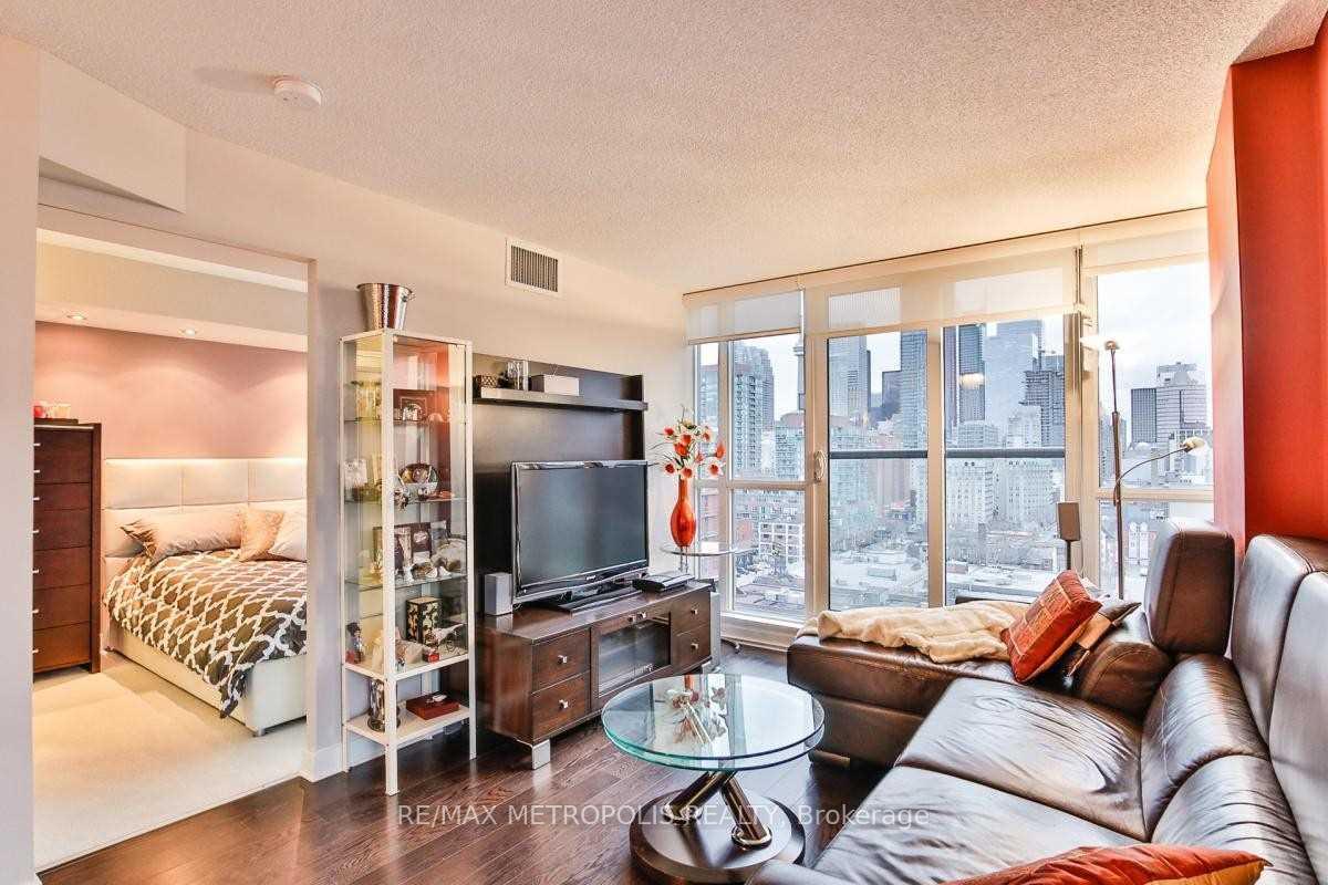 Photo 8 of Unit 1413, 320 Richmond Street E, Toronto, Moss Park — HOMEH