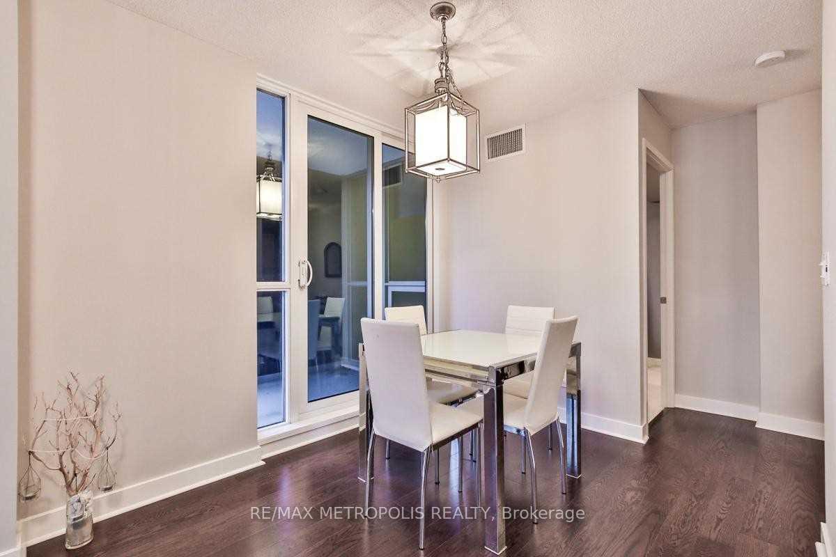 Photo 5 of Unit 1413, 320 Richmond Street E, Toronto, Moss Park — HOMEH