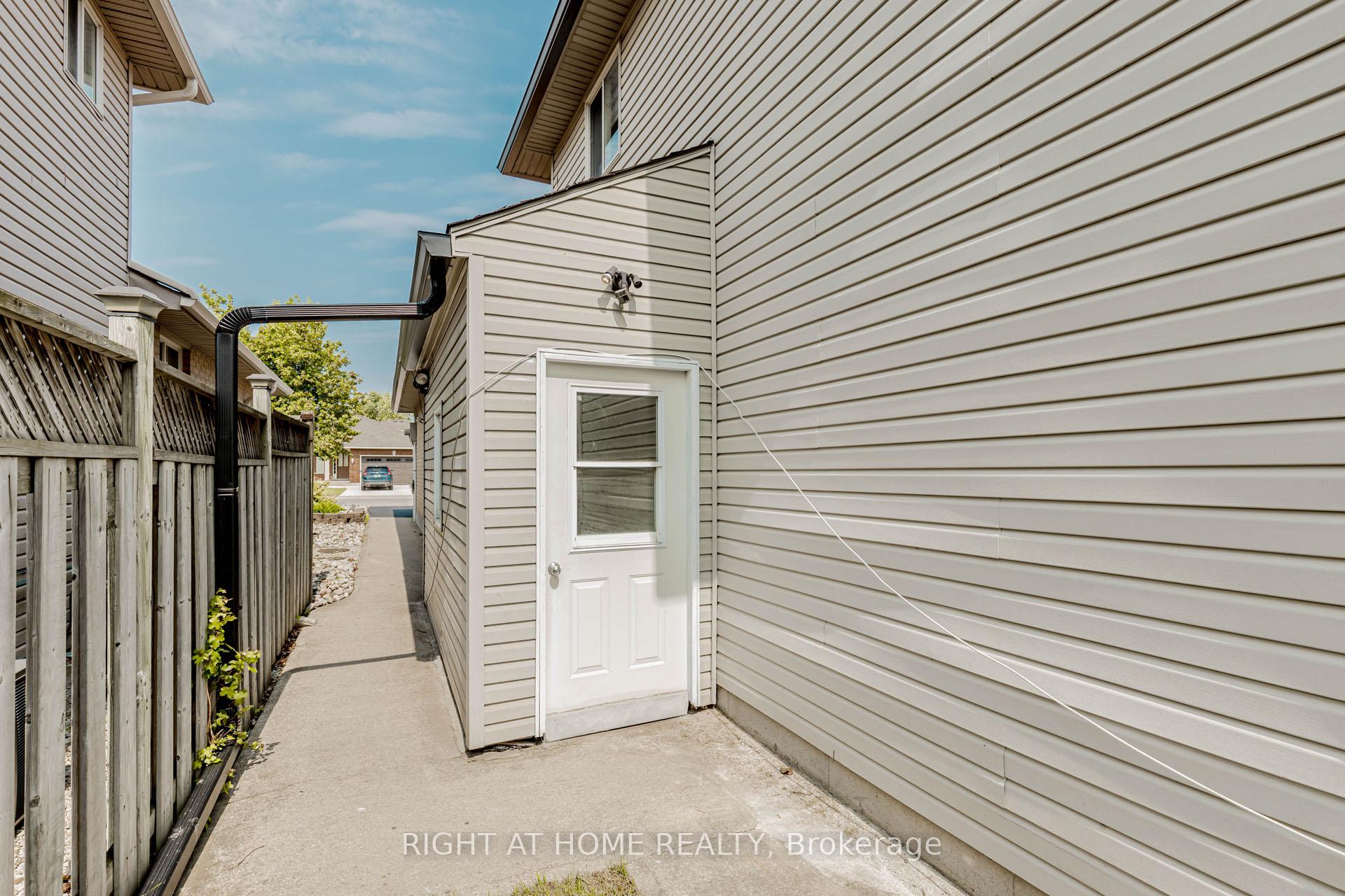 Photo 22 of 31 Massena Drive, Hamilton, Barnstown — HOMEH