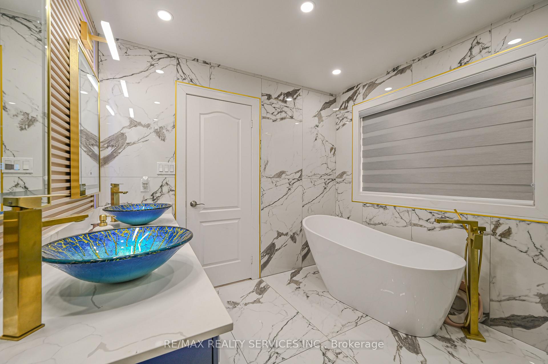 Photo 25 of 119 Crown Victoria Drive, Brampton, Fletcher's Meadow — HOMEH