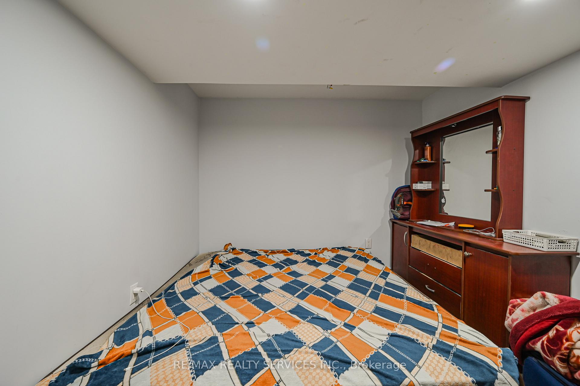 Photo 30 of 119 Crown Victoria Drive, Brampton, Fletcher's Meadow — HOMEH
