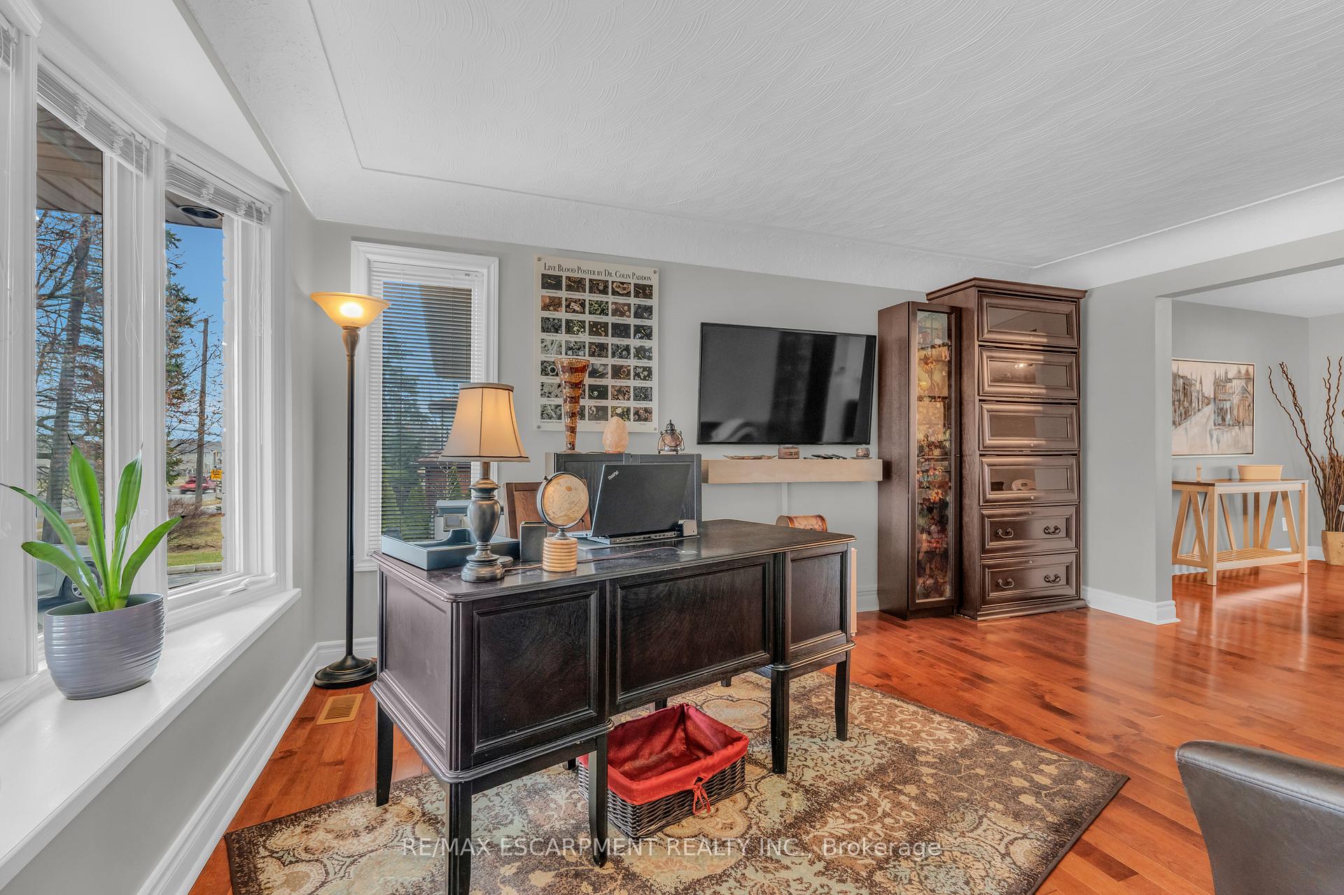 Photo 5 of 82 Rymal Road E, Hamilton, Allison — HOMEH