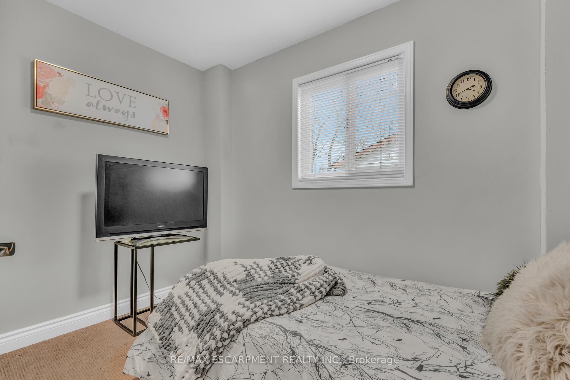 Photo 7 of 82 Rymal Road E, Hamilton, Allison — HOMEH