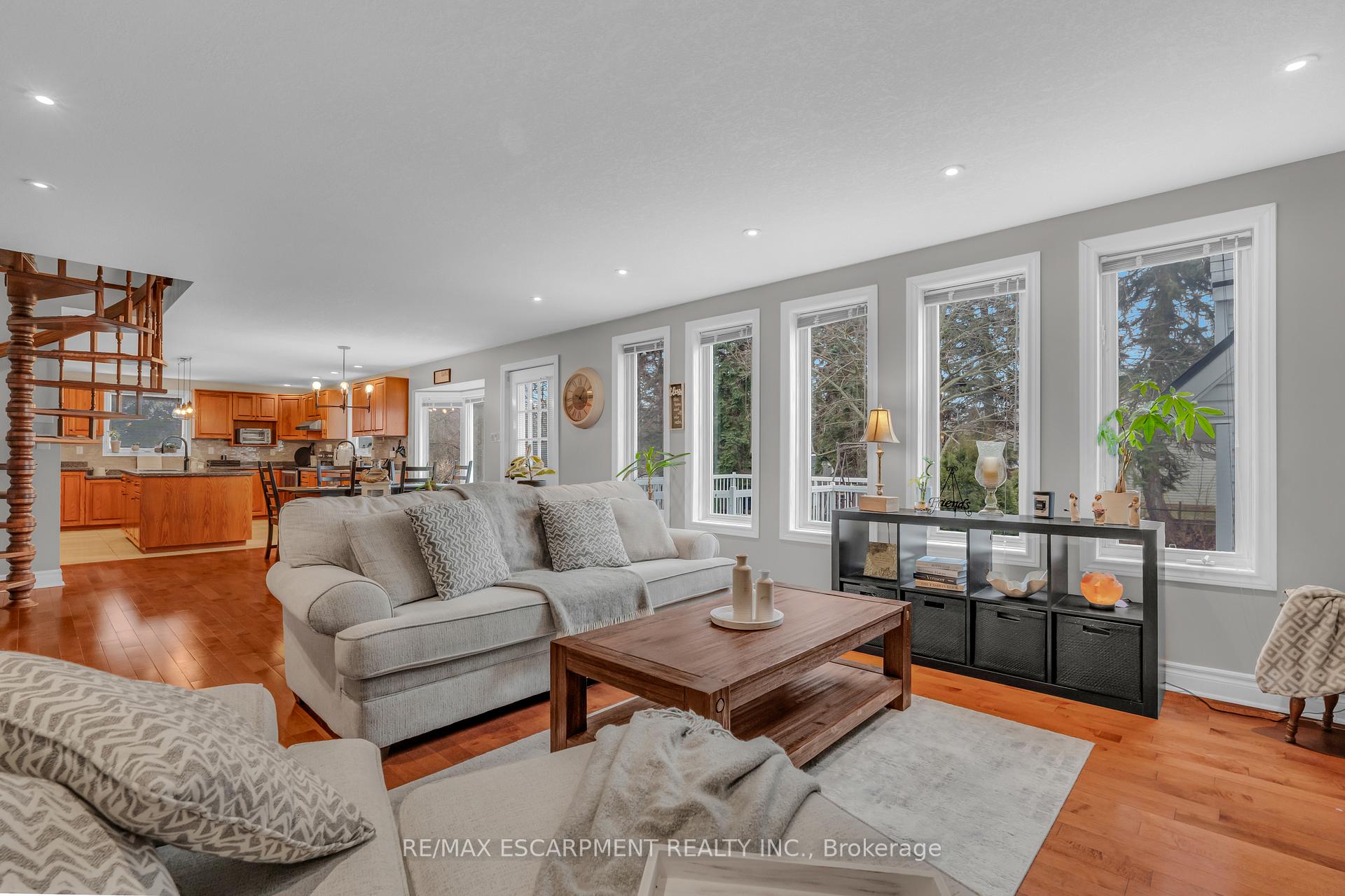 Photo 6 of 82 Rymal Road E, Hamilton, Allison — HOMEH