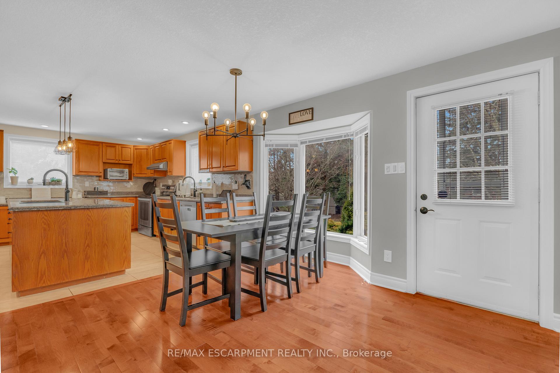Photo 11 of 82 Rymal Road E, Hamilton, Allison — HOMEH