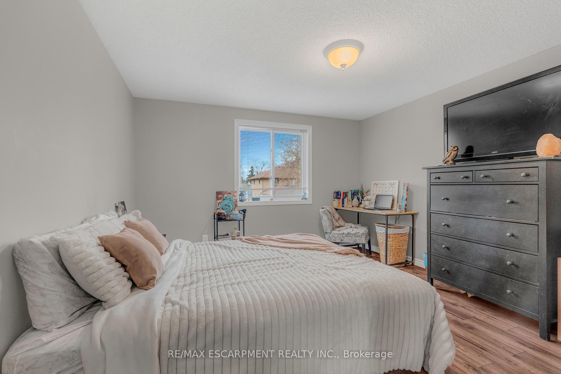 Photo 27 of 82 Rymal Road E, Hamilton, Allison — HOMEH