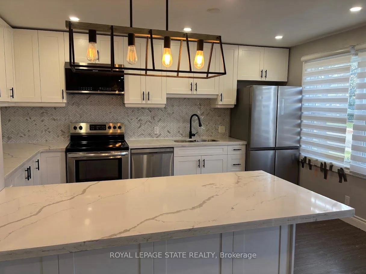 Photo 3 of 373 East 27th Street, Hamilton, Burkholme — HOMEH