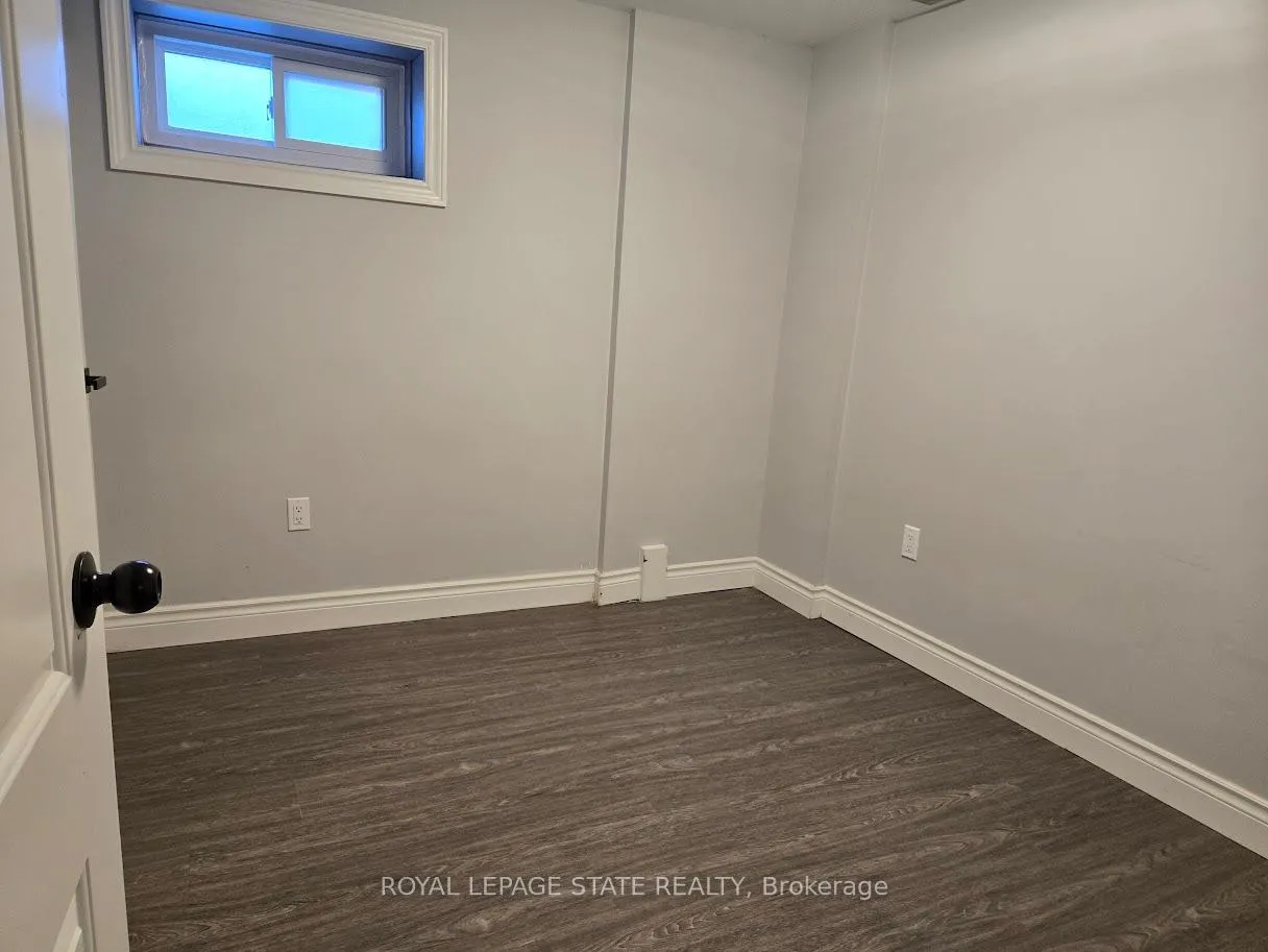 Photo 15 of 373 East 27th Street, Hamilton, Burkholme — HOMEH