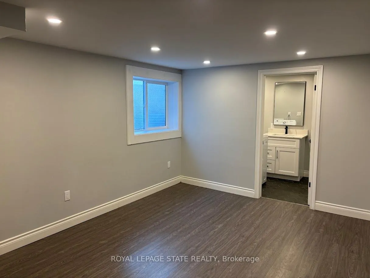 Photo 24 of 373 East 27th Street, Hamilton, Burkholme — HOMEH