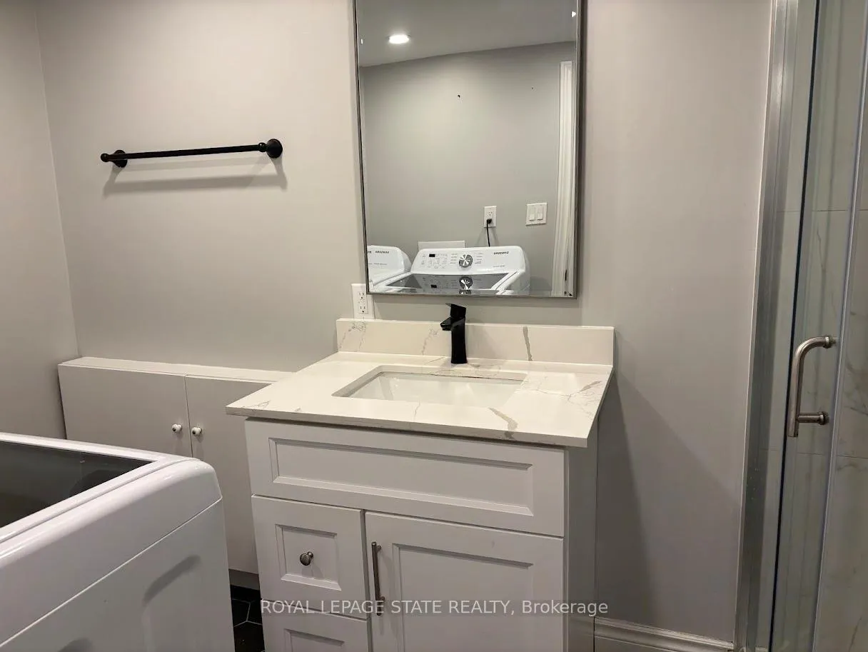 Photo 26 of 373 East 27th Street, Hamilton, Burkholme — HOMEH