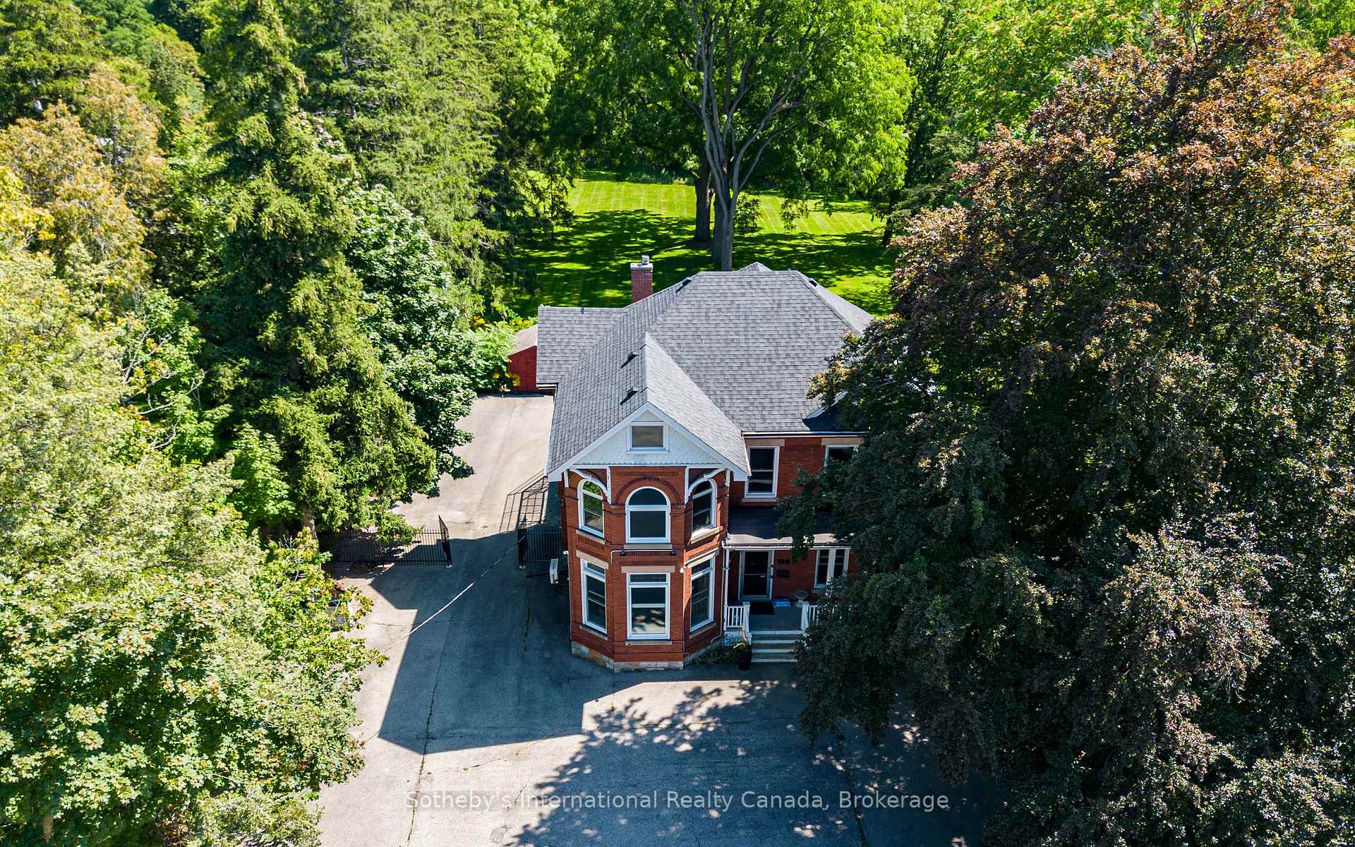 Photo 1 of 199 Grand River Street, Brant, Paris — HOMEH