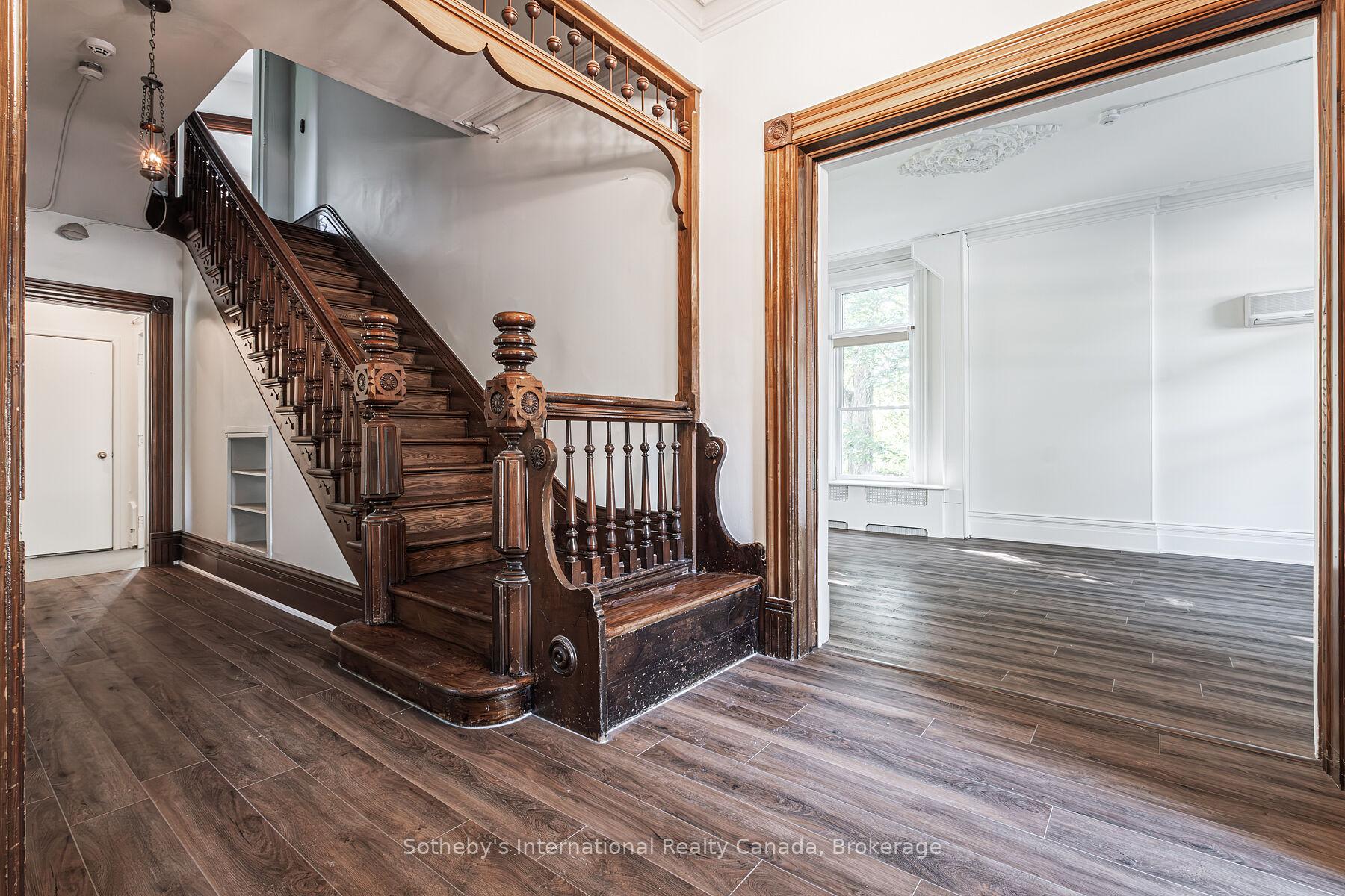 Photo 20 of 199 Grand River Street, Brant, Paris — HOMEH
