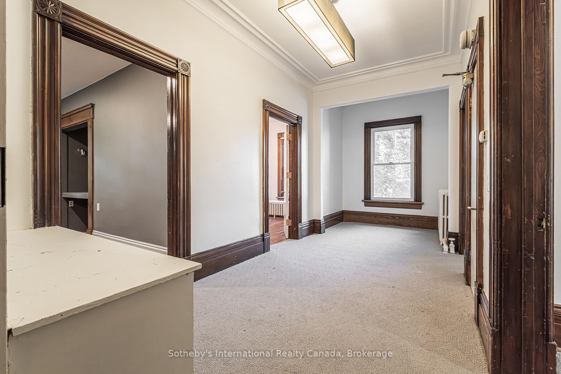 Photo 30 of 199 Grand River Street, Brant, Paris — HOMEH