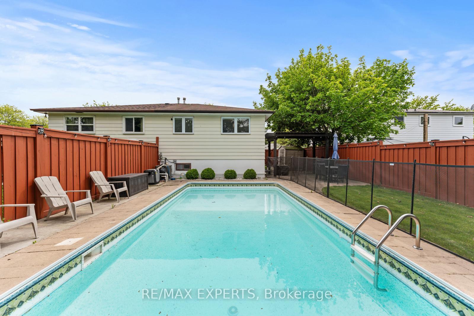 Photo 23 of 14 Graymar Road, Brampton, Northgate — HOMEH