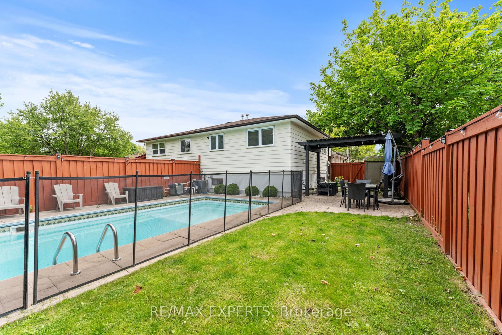 Photo 24 of 14 Graymar Road, Brampton, Northgate — HOMEH