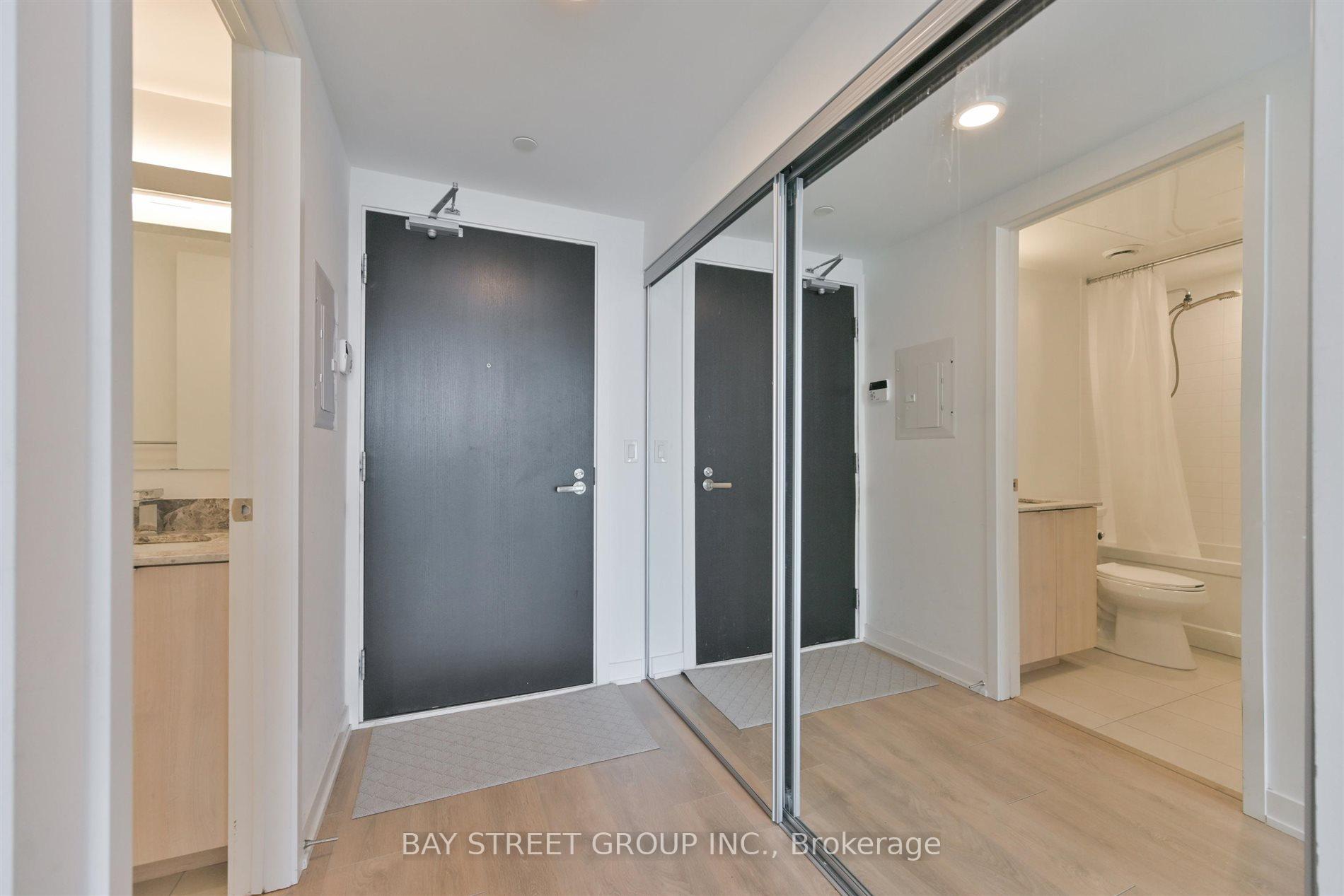 Photo 2 of Unit 4203, 501 Yonge Street, Toronto, Church-Yonge Corridor — HOMEH
