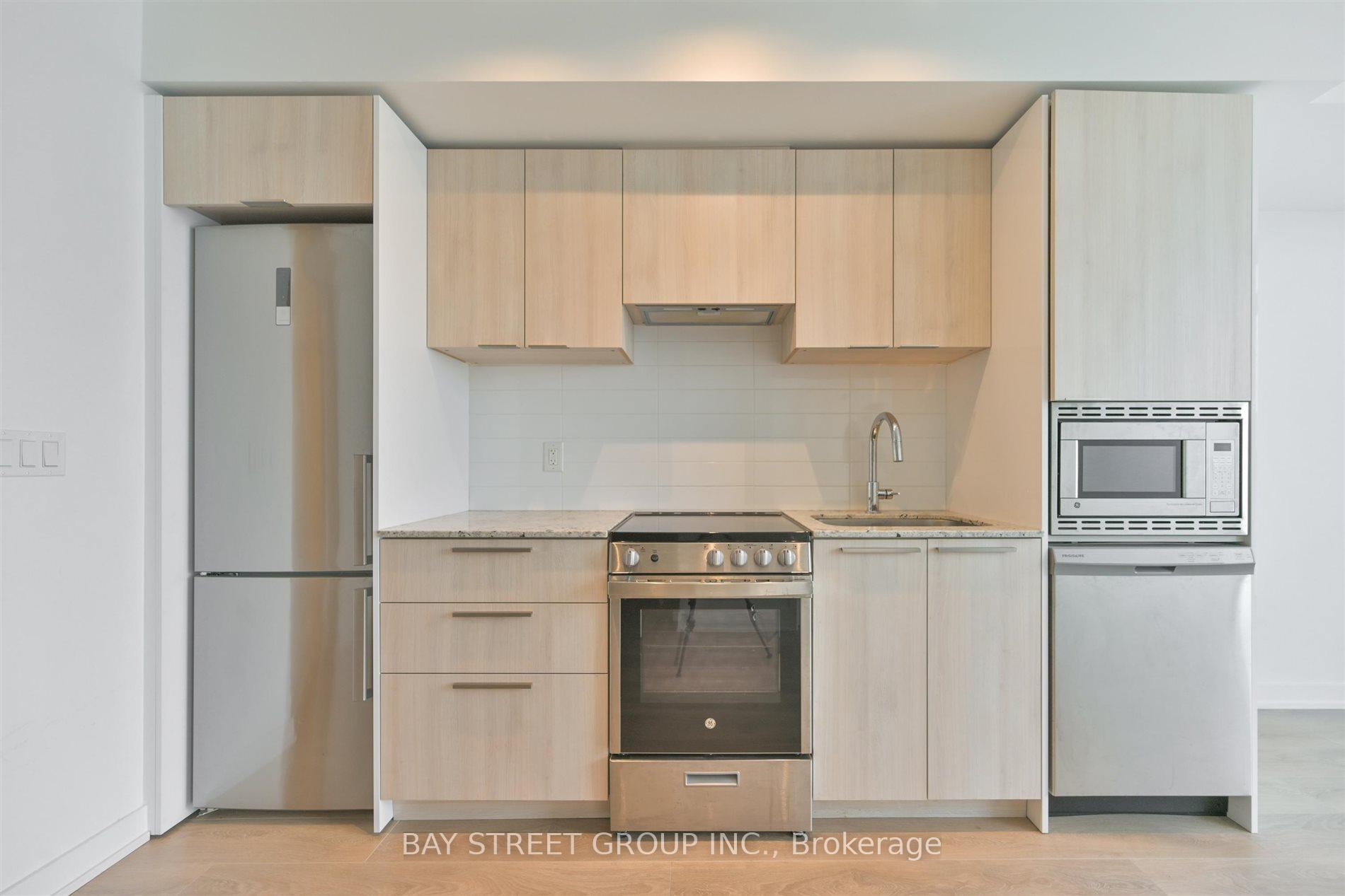Photo 4 of Unit 4203, 501 Yonge Street, Toronto, Church-Yonge Corridor — HOMEH