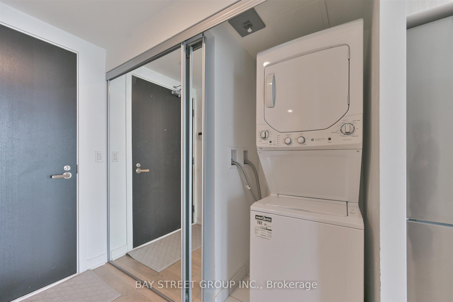 Photo 5 of Unit 4203, 501 Yonge Street, Toronto, Church-Yonge Corridor — HOMEH