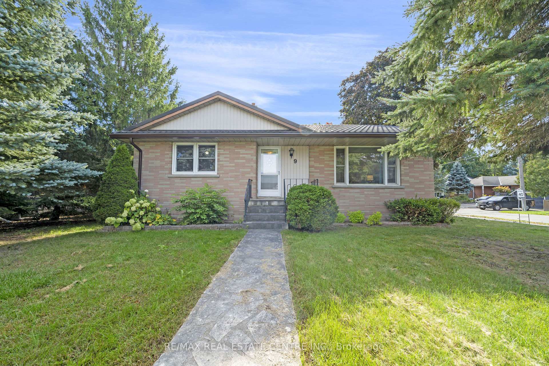 Photo 6 of 9 Dundas Street E, Erin — HOMEH