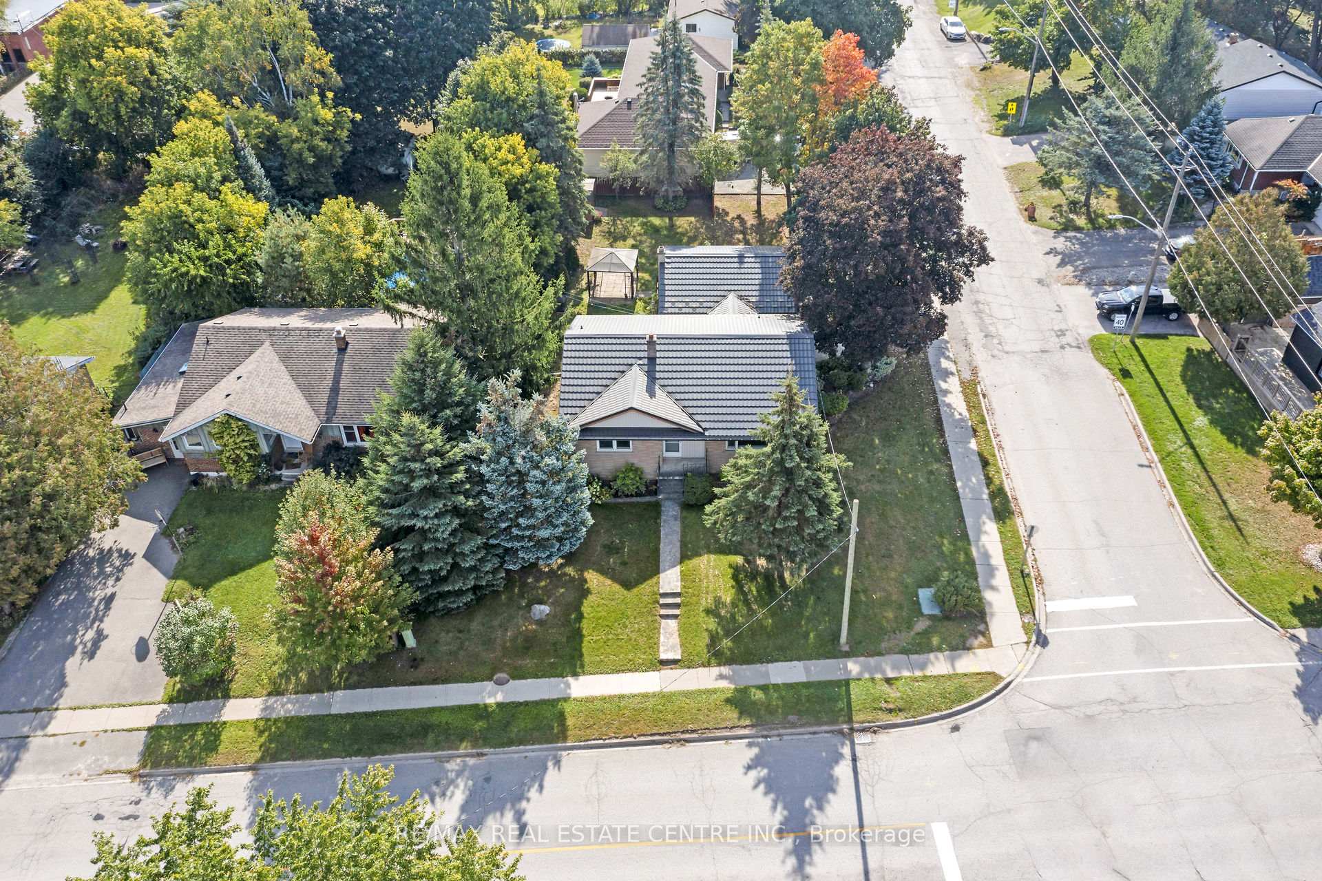 Photo 10 of 9 Dundas Street E, Erin — HOMEH
