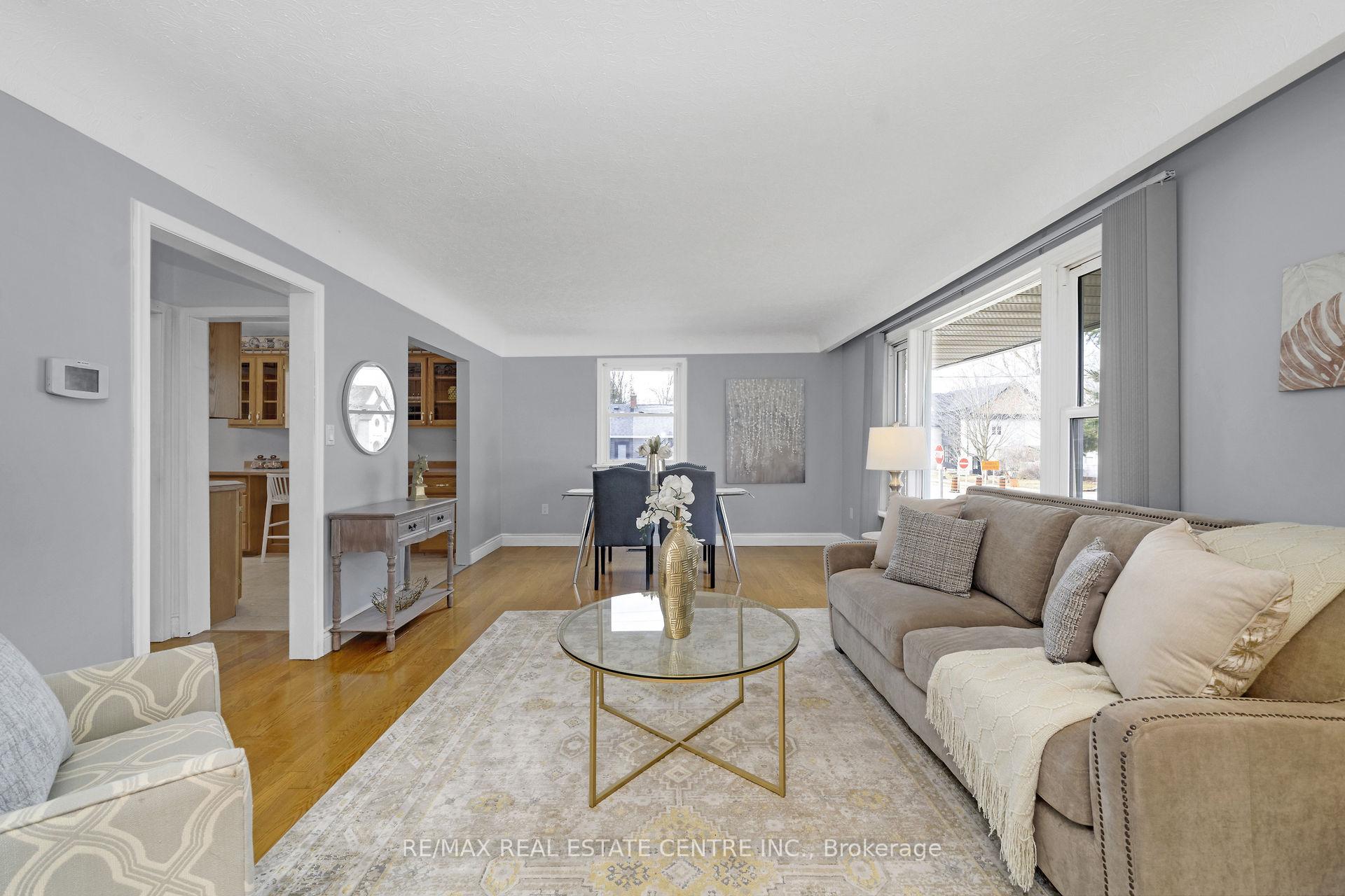 Photo 11 of 9 Dundas Street E, Erin — HOMEH