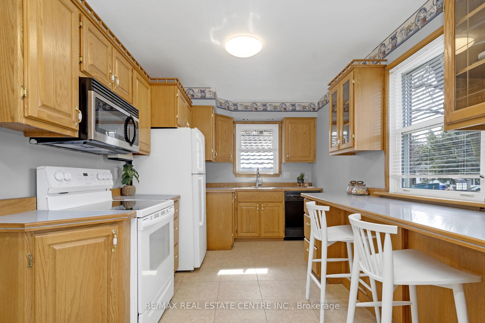 Photo 15 of 9 Dundas Street E, Erin — HOMEH