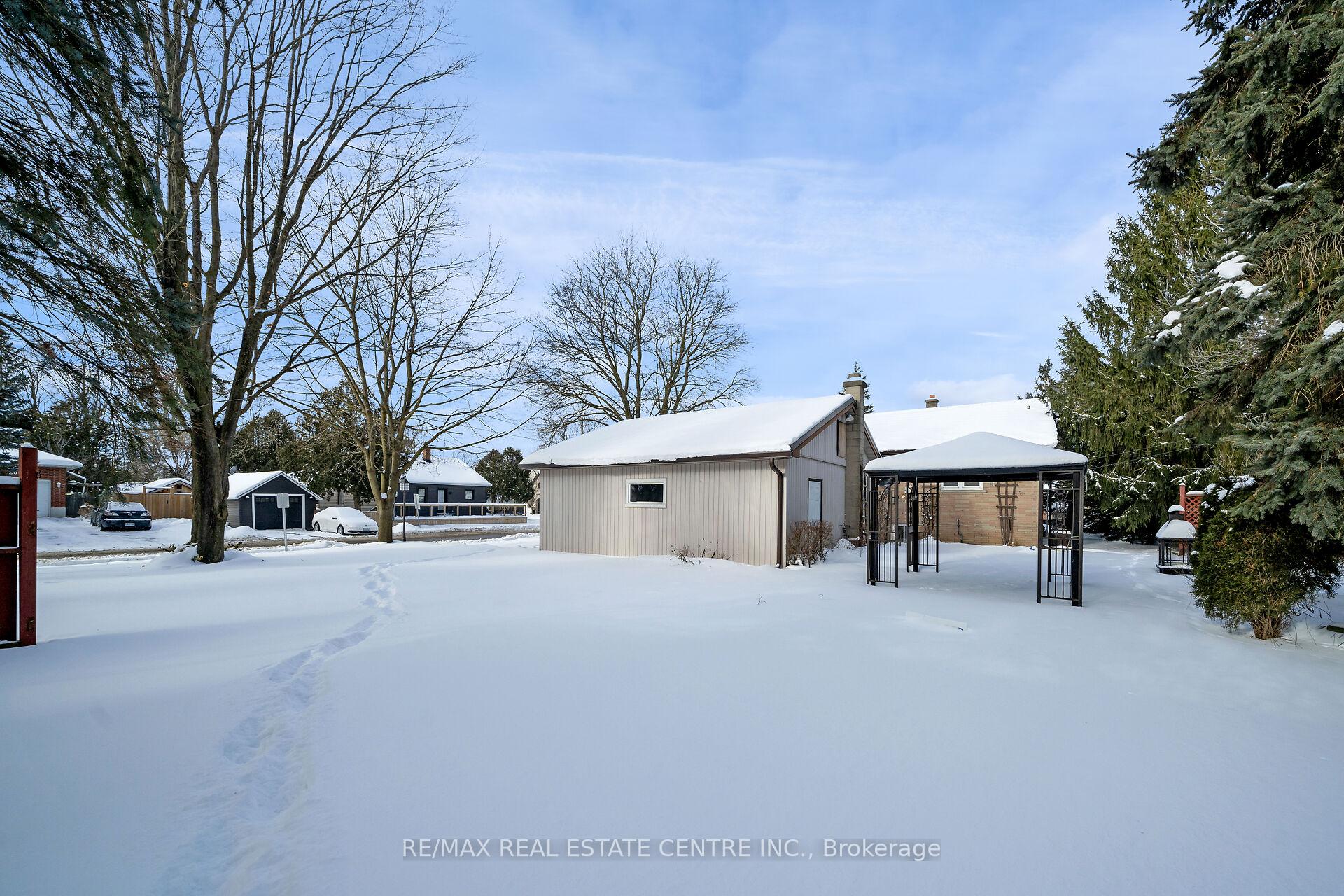 Photo 32 of 9 Dundas Street E, Erin — HOMEH
