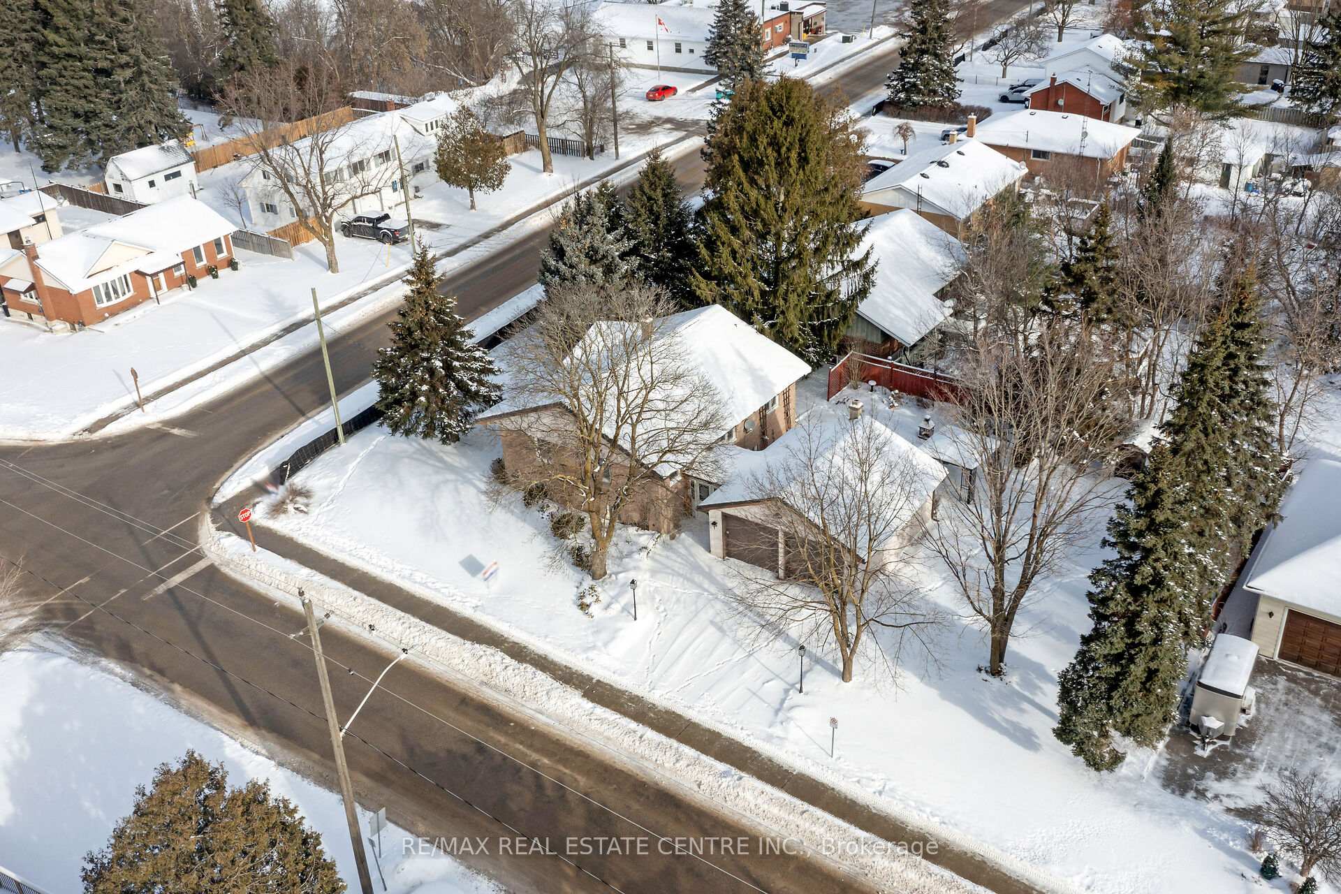 Photo 36 of 9 Dundas Street E, Erin — HOMEH