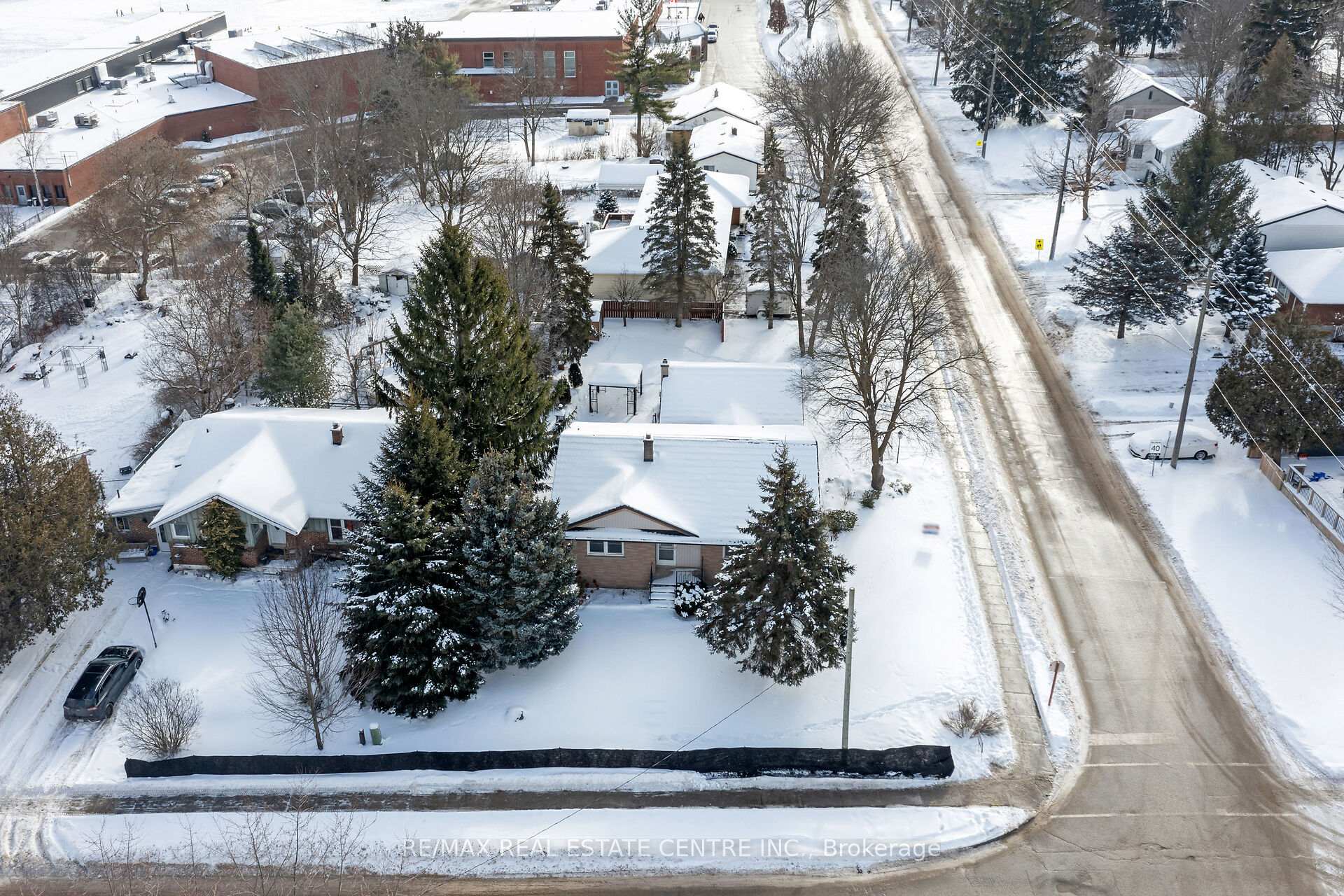 Photo 38 of 9 Dundas Street E, Erin — HOMEH