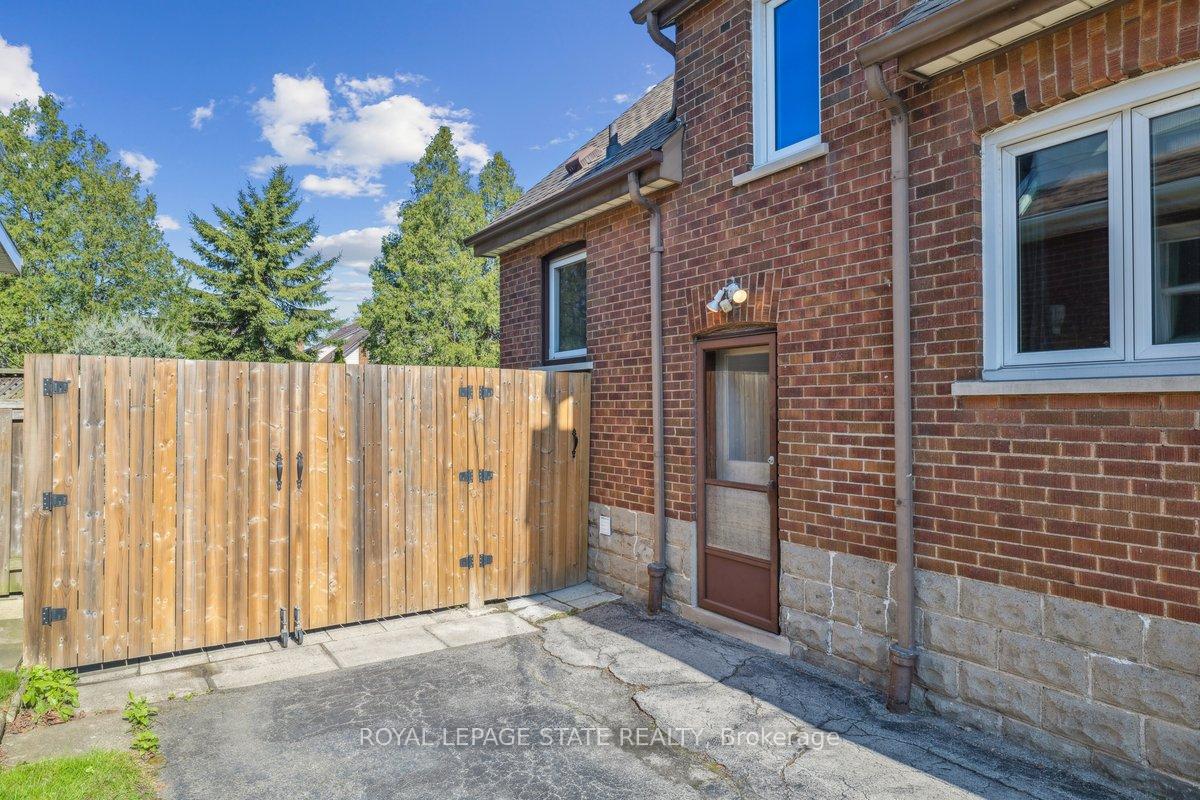 Photo 36 of 20 Buchanan Street, Hamilton, Centremount — HOMEH