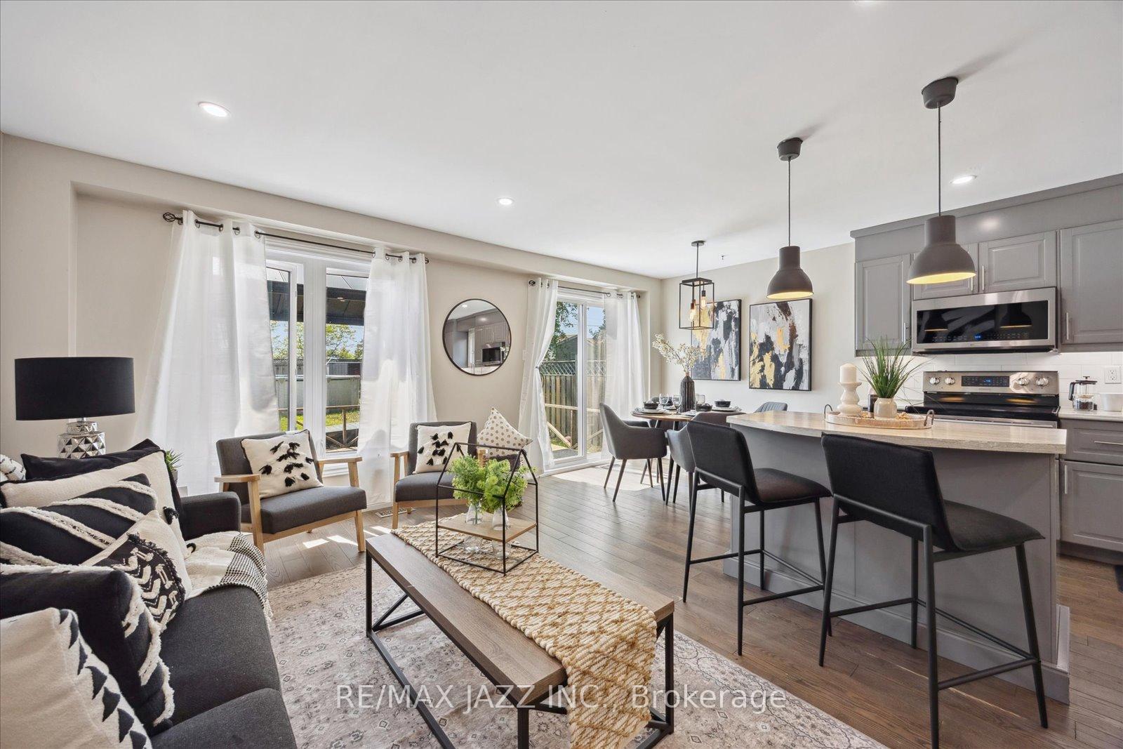 Photo 9 of 75 Turnberry Crescent, Clarington, Courtice — HOMEH
