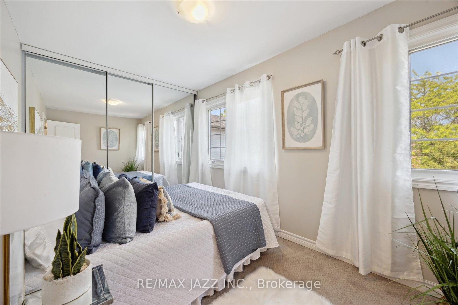 Photo 21 of 75 Turnberry Crescent, Clarington, Courtice — HOMEH