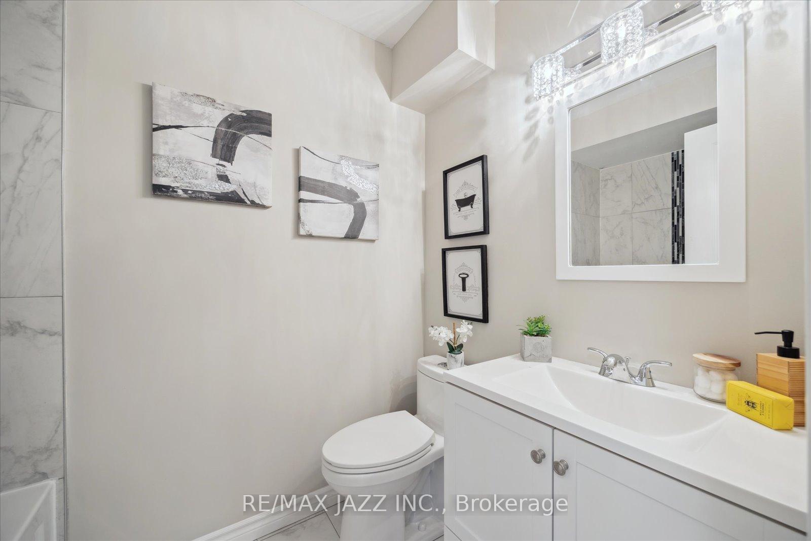 Photo 23 of 75 Turnberry Crescent, Clarington, Courtice — HOMEH