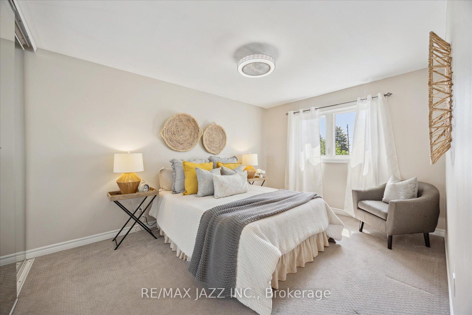 Photo 24 of 75 Turnberry Crescent, Clarington, Courtice — HOMEH