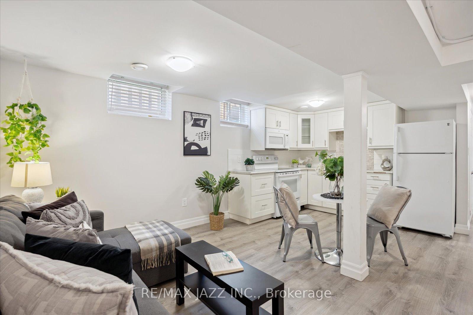 Photo 36 of 75 Turnberry Crescent, Clarington, Courtice — HOMEH