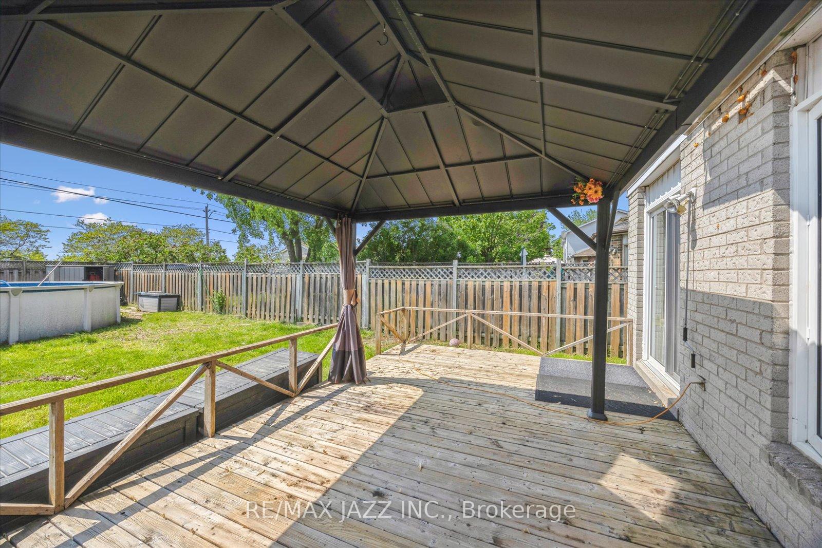 Photo 41 of 75 Turnberry Crescent, Clarington, Courtice — HOMEH