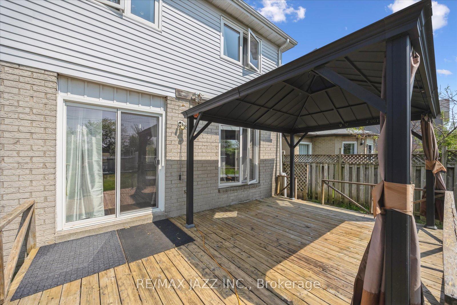 Photo 42 of 75 Turnberry Crescent, Clarington, Courtice — HOMEH