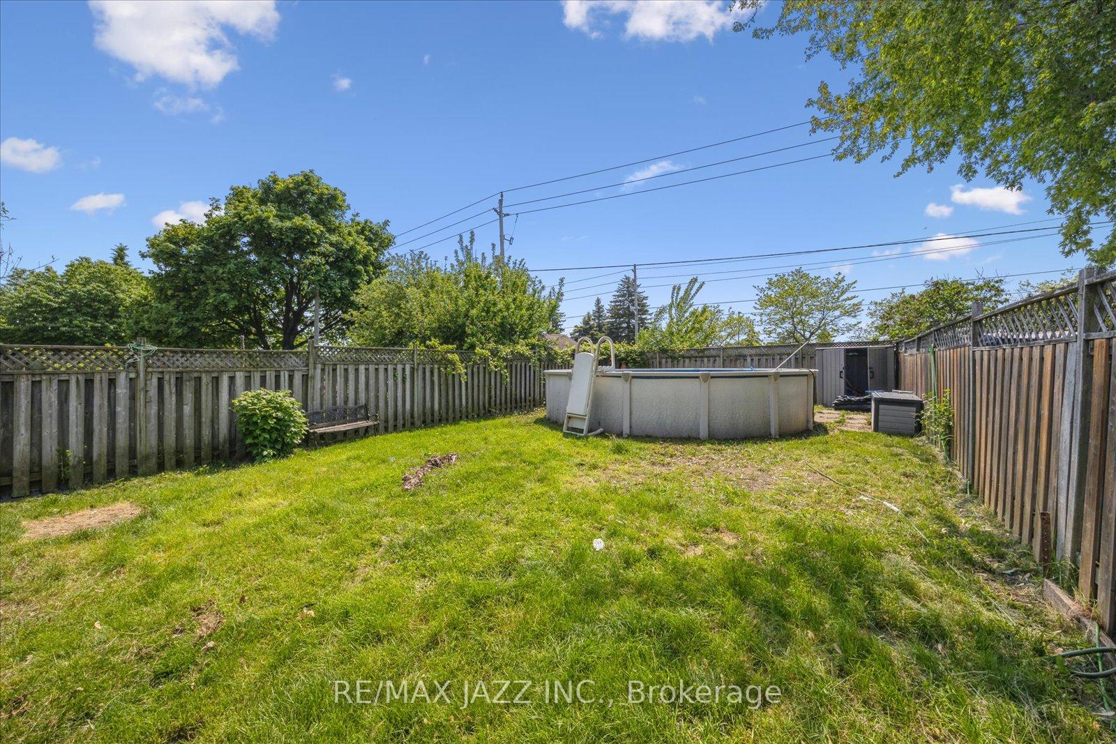 Photo 43 of 75 Turnberry Crescent, Clarington, Courtice — HOMEH
