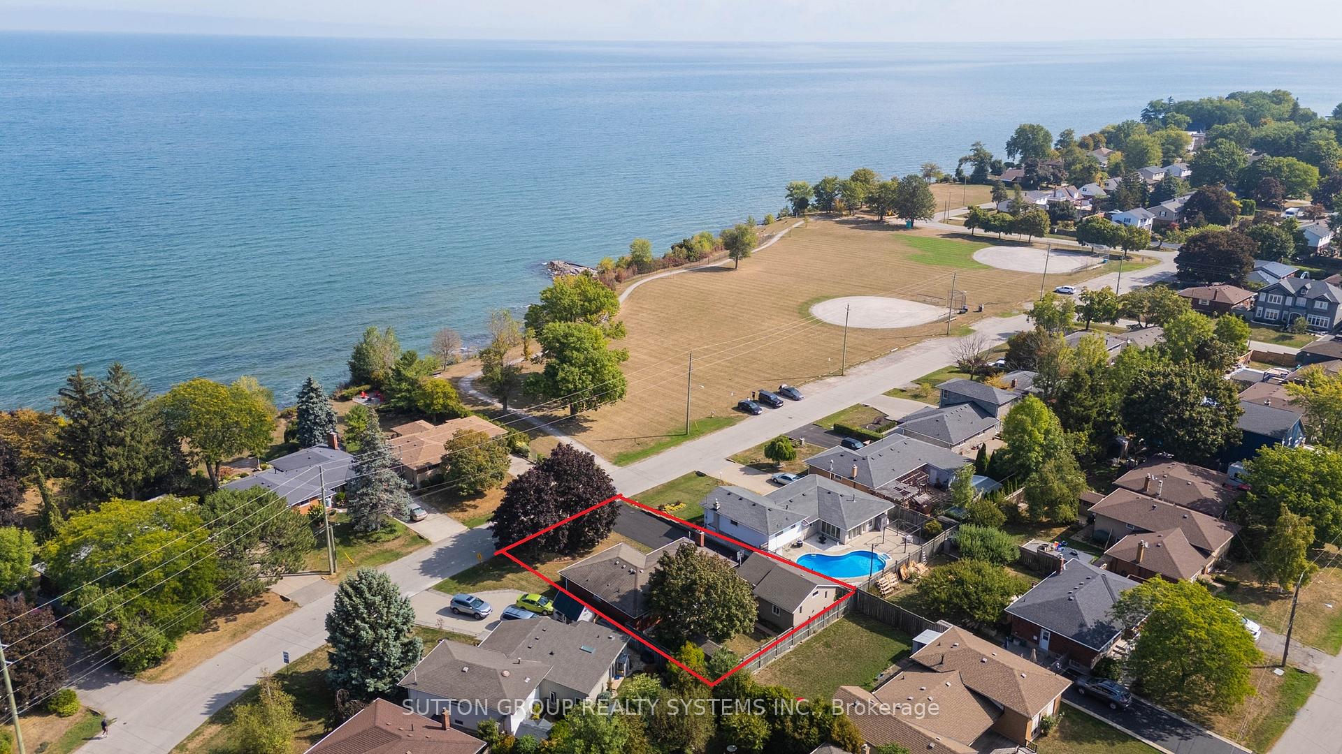 Photo 1 of 83 Lakeside Drive, Grimsby, Grimsby Beach — HOMEH