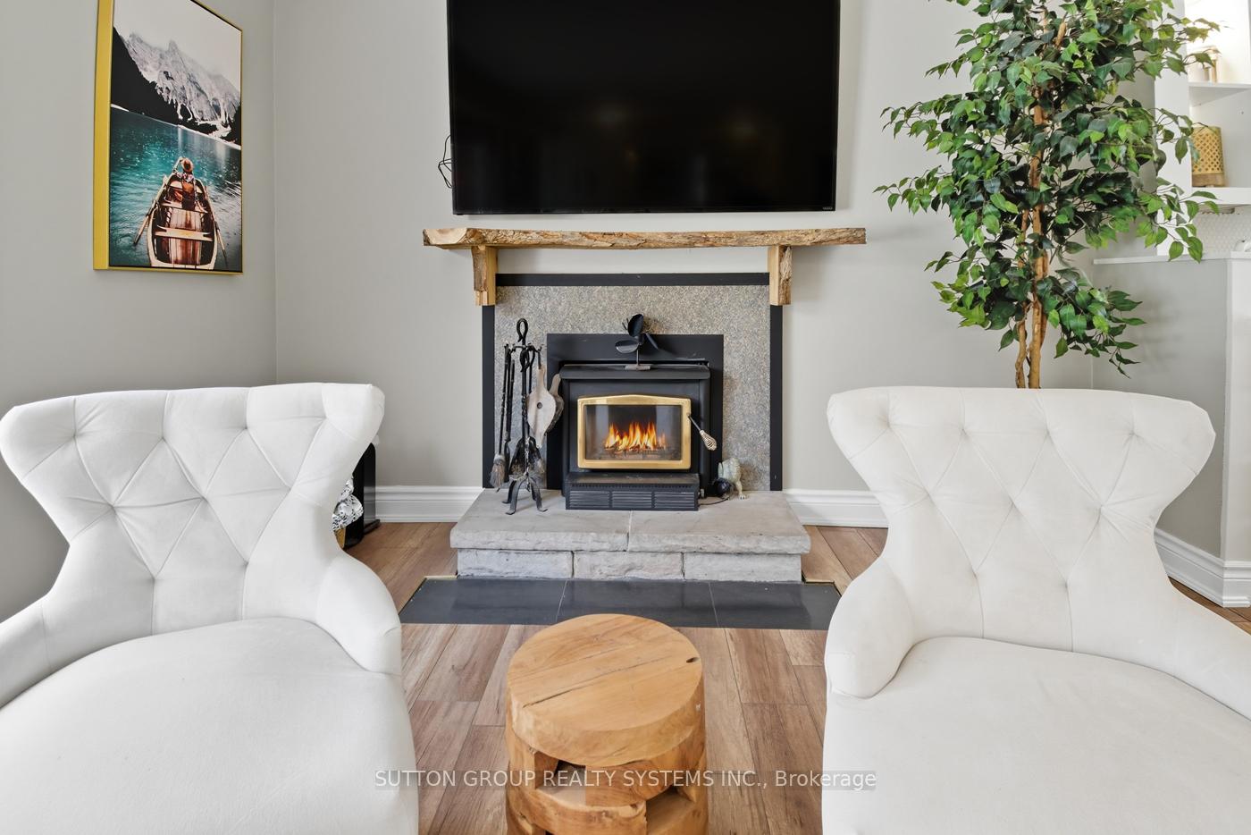 Photo 7 of 83 Lakeside Drive, Grimsby, Grimsby Beach — HOMEH