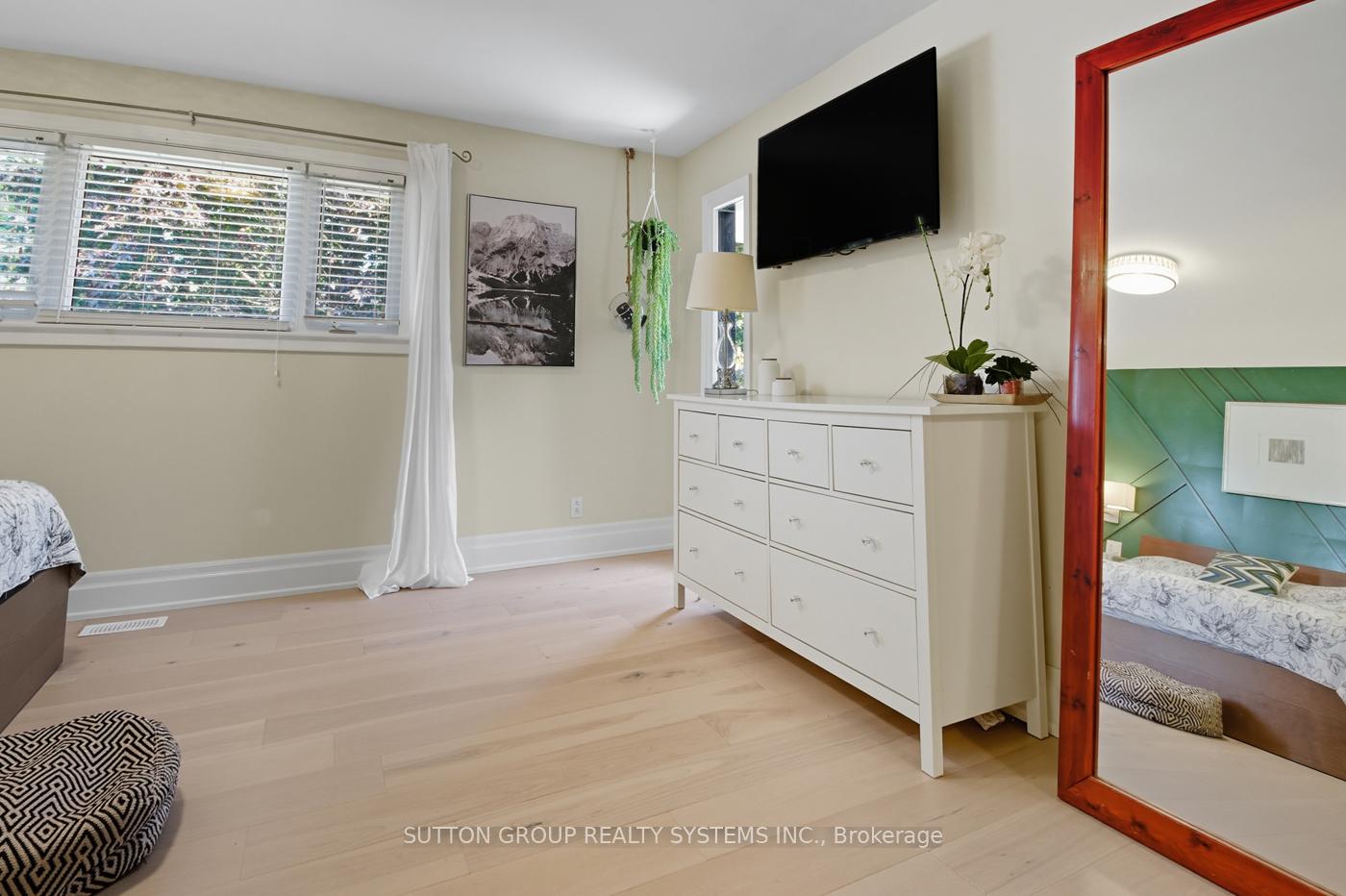 Photo 10 of 83 Lakeside Drive, Grimsby, Grimsby Beach — HOMEH