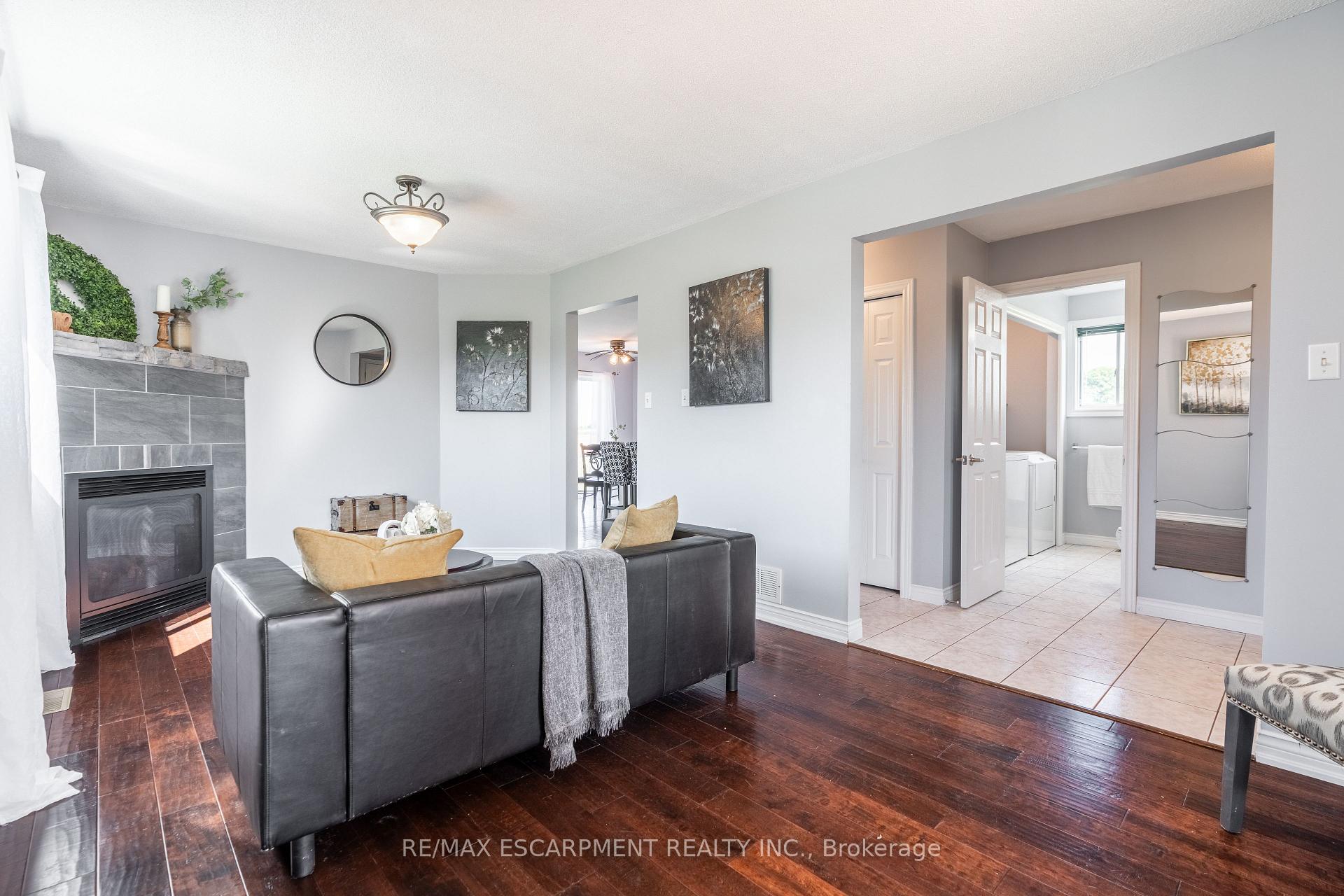 Photo 11 of 710 Hall Road, Hamilton, Rural Glanbrook — HOMEH