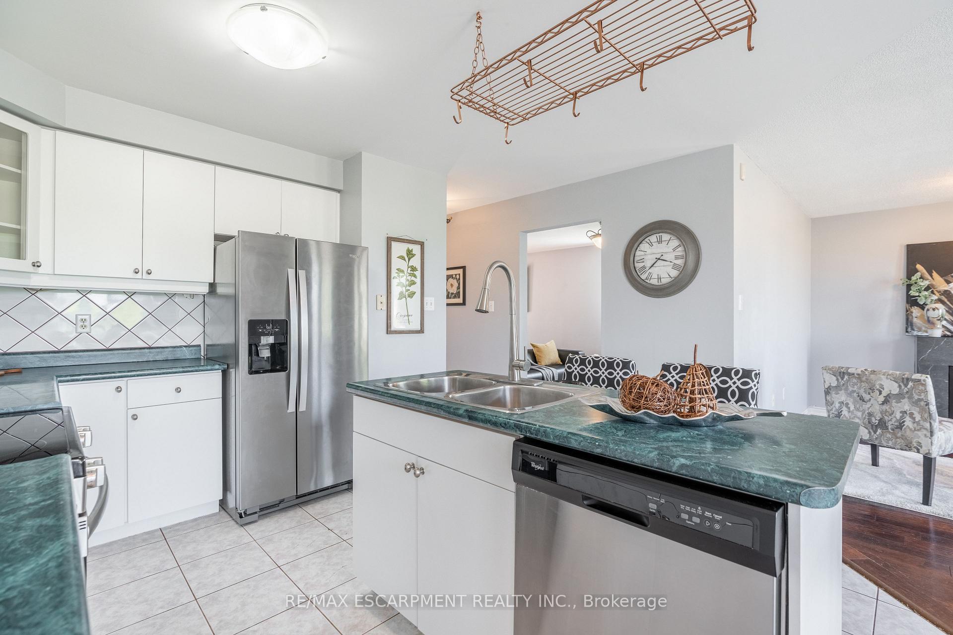 Photo 10 of 710 Hall Road, Hamilton, Rural Glanbrook — HOMEH